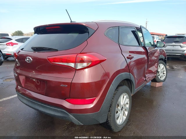 KM8J3CA46HU251734 Hyundai TUCSON SE