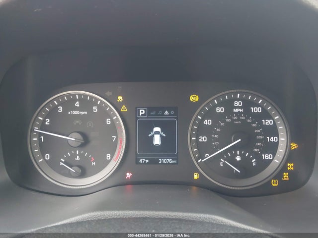 KM8J3CA46HU251734 Hyundai TUCSON SE