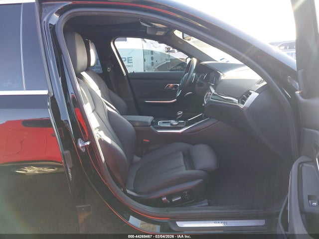 3MW5R1J01M8B73146 BMW 330I