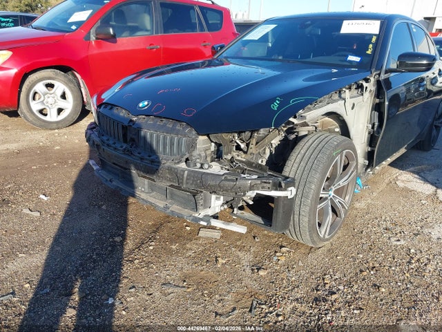 3MW5R1J01M8B73146 BMW 330I