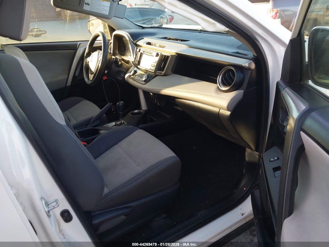 Toyota Rav4 Xle 2015 JTMWFREV3FD073673 Image 5