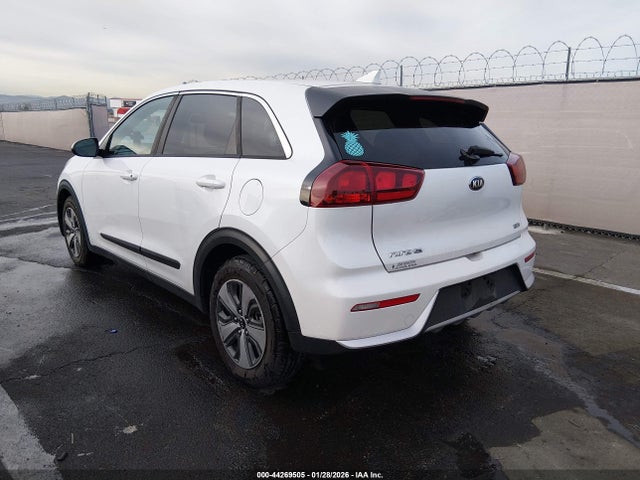 KNDCB3LC6H5078781 KIA NIRO FE