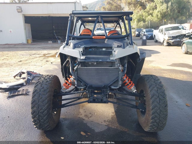 44269507 :رقم المزاد ، 3NSN4E926MF586687 vin ، 2021 Polaris Rzr Xp 4 Turbo مزاد بيع