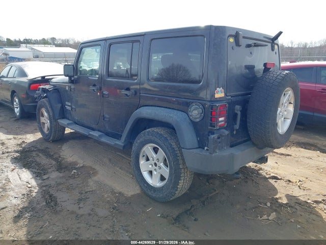 2014 JEEP WRANGLER UNLIMITED 1C4HJWDG0EL252296 Photo 2