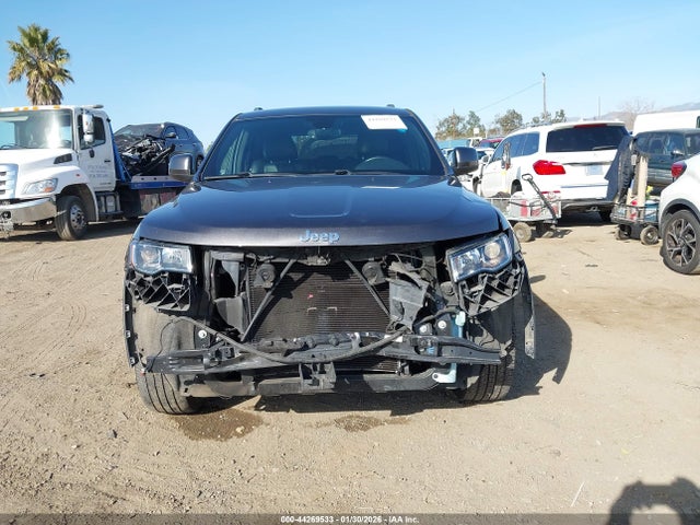 1C4RJEAGXKC789689 Jeep Grand Cherokee Laredo E 4x2