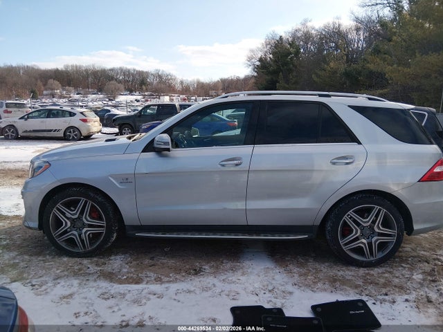 44269534 :رقم المزاد ، 4JGDA7EB0DA161087 vin ، 2013 Mercedes-benz Ml 63 Amg 4matic مزاد بيع