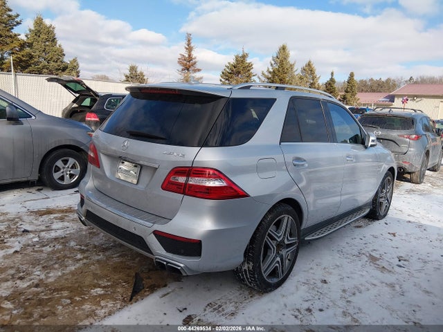 44269534 :رقم المزاد ، 4JGDA7EB0DA161087 vin ، 2013 Mercedes-benz Ml 63 Amg 4matic مزاد بيع