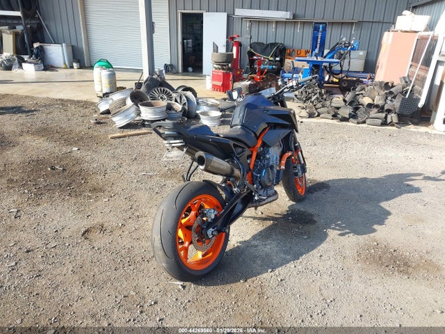 2022 KTM 890 VBKTU9409NM829292 Photo 3