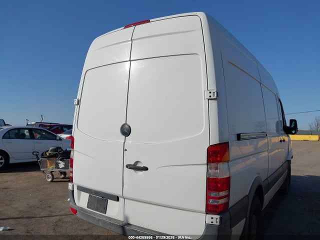 Mercedes-Benz Sprinter 2500 Normal Roof 2016 WD3PE7DD2GP326643 Image 16
