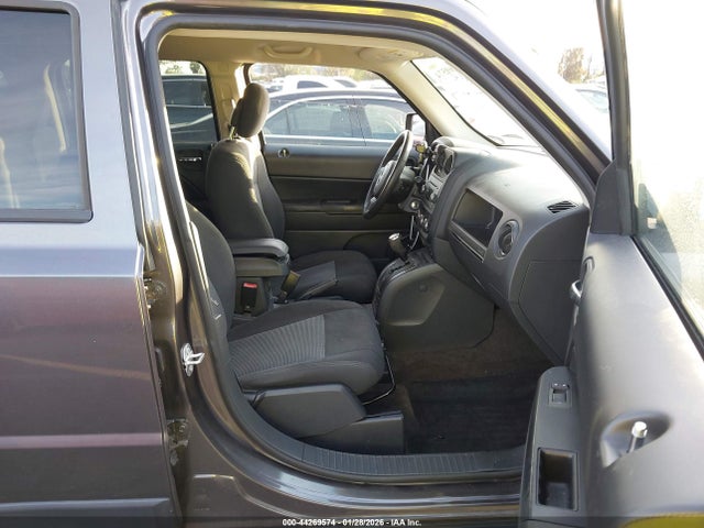 Jeep Patriot Latitude 2016 1C4NJRFB6GD795526 Image 5