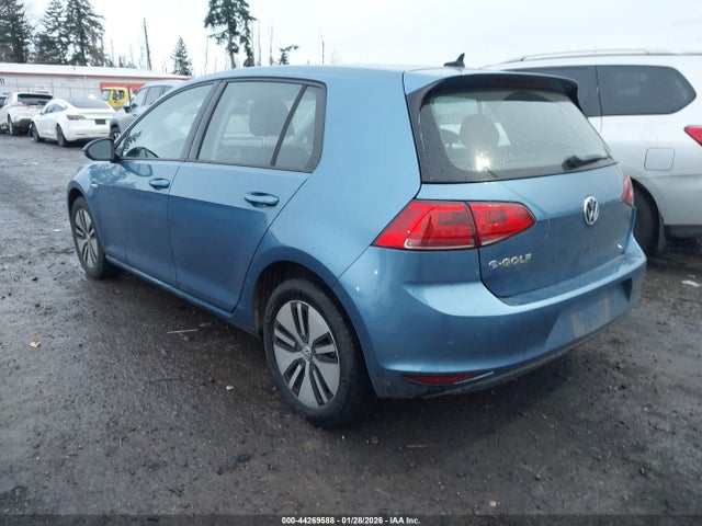 WVWKP7AU3GW916435 Volkswagen E-golf Se