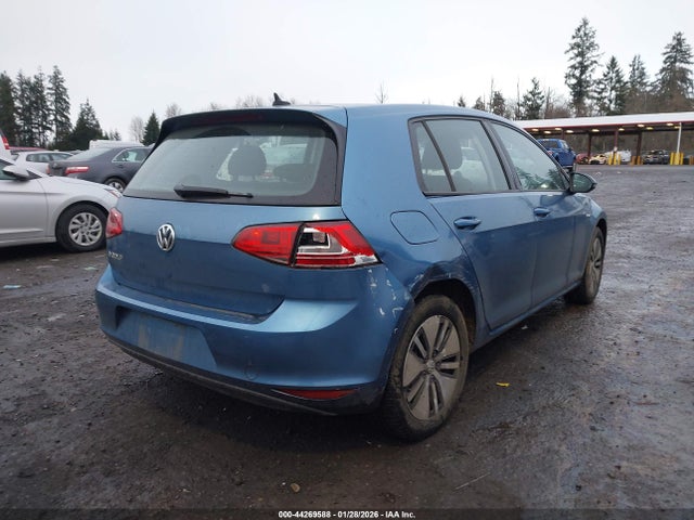 WVWKP7AU3GW916435 Volkswagen E-golf Se