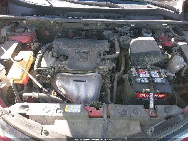JTMZFREV1GJ078418 Toyota RAV4 LE