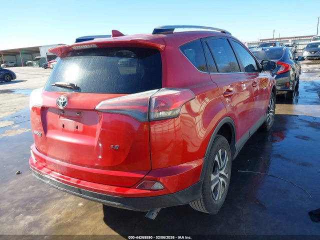 JTMZFREV1GJ078418 Toyota RAV4 LE