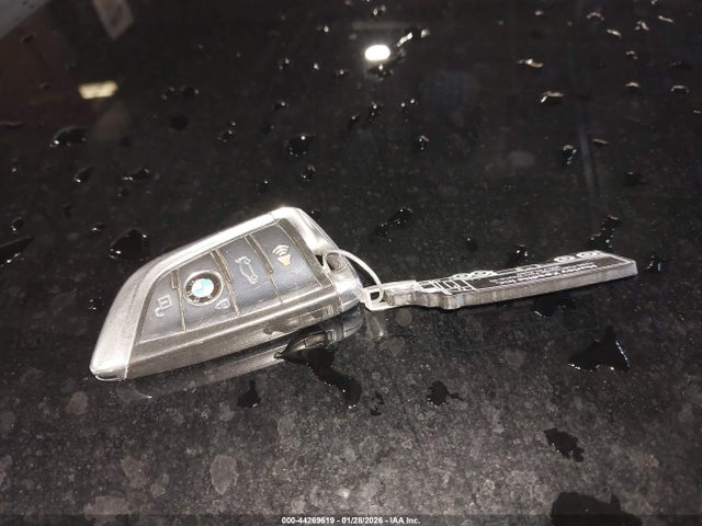 Продаж на аукціоні авто 2016 Bmw 750i Xdrive, vin: WBA7F2C5XGG418385, номер лоту: 44269619