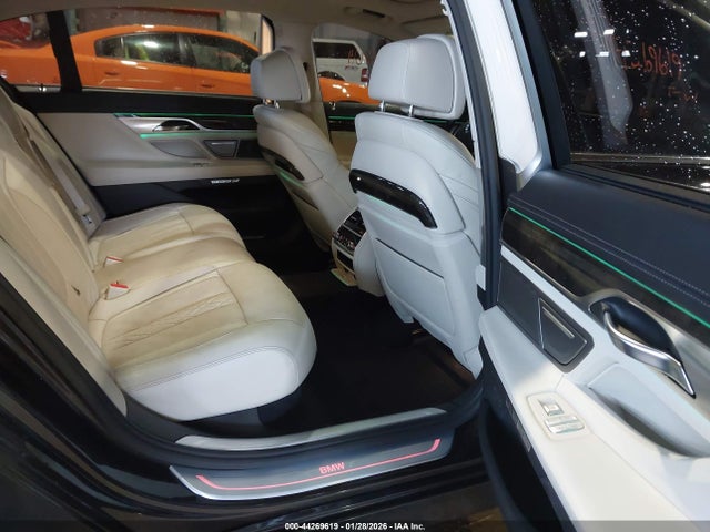 Продаж на аукціоні авто 2016 Bmw 750i Xdrive, vin: WBA7F2C5XGG418385, номер лоту: 44269619