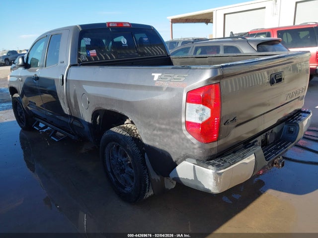 5TFUW5F14GX526971 Toyota Tundra Sr5 5.7l V8