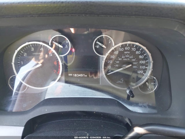 5TFUW5F14GX526971 Toyota Tundra Sr5 5.7l V8