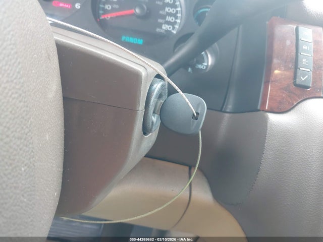 2011 GMC YUKON XL 1500 1GKS1KE03BR379718 Photo 10