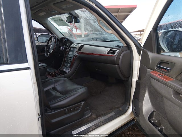 2012 Cadillac Escalade Luxury მანქანა იყიდება აუქციონზე, vin: 1GYS3BEF5CR133257, აუქციონის ნომერი: 44269693