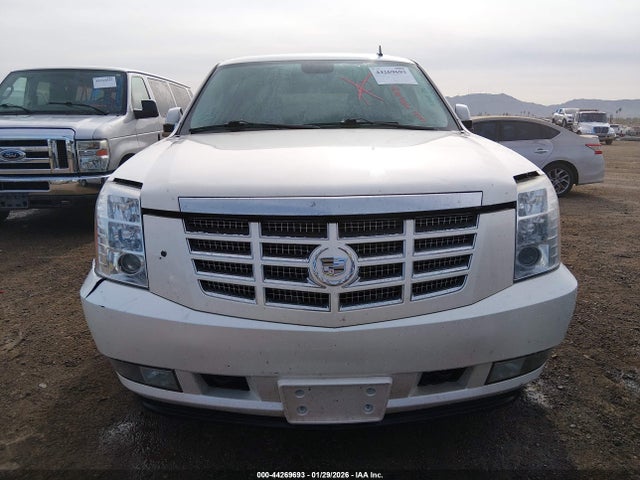 2012 Cadillac Escalade Luxury მანქანა იყიდება აუქციონზე, vin: 1GYS3BEF5CR133257, აუქციონის ნომერი: 44269693