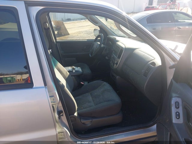 2003 FORD ESCAPE 1FMYU031X3KE07193 Photo 4