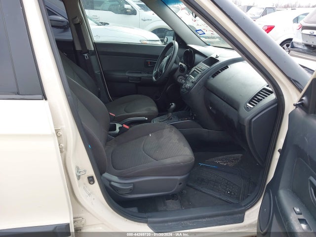 2012 KIA SOUL KNDJT2A57C7361481 Photo 4