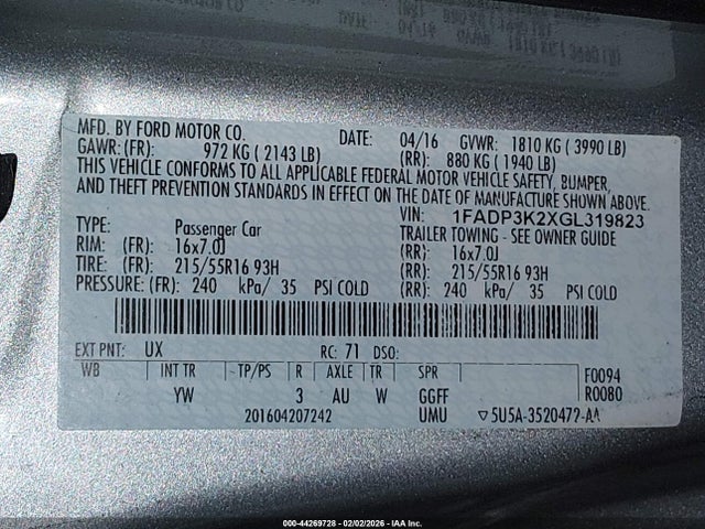 1FADP3K2XGL319823 Ford FOCUS SE
