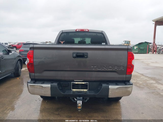 5TFEM5F1XEX078856 Toyota Tundra Sr5 4.6l V8