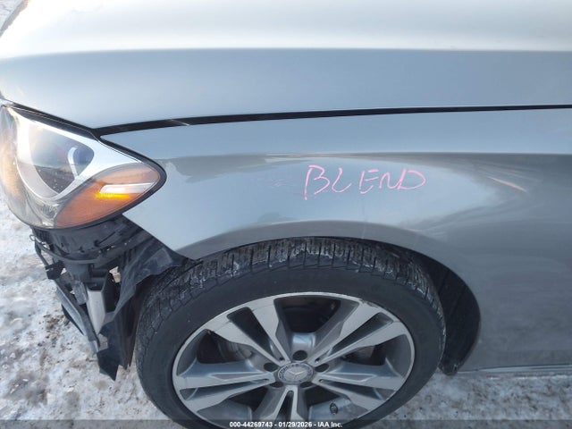 Aukcja sprzedaży 2015 Mercedes-benz C 300 Luxury 4matic, vin: 55SWF4KB3FU030973, numer aukcji: 44269743