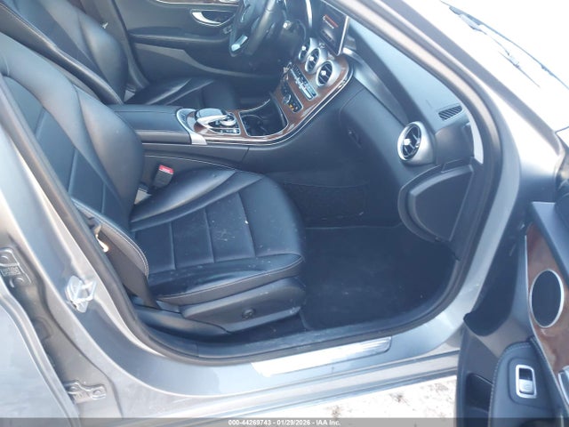 Aukcja sprzedaży 2015 Mercedes-benz C 300 Luxury 4matic, vin: 55SWF4KB3FU030973, numer aukcji: 44269743