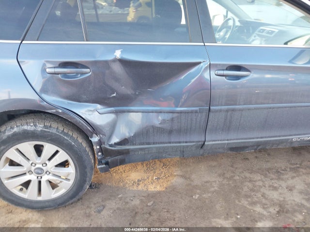4S4BSADC4F3266590 Subaru Outback 2.5i Premium