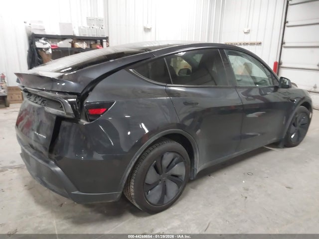 2026 TESLA MODEL Y 7SAYGDEE9TF362556 Photo 3