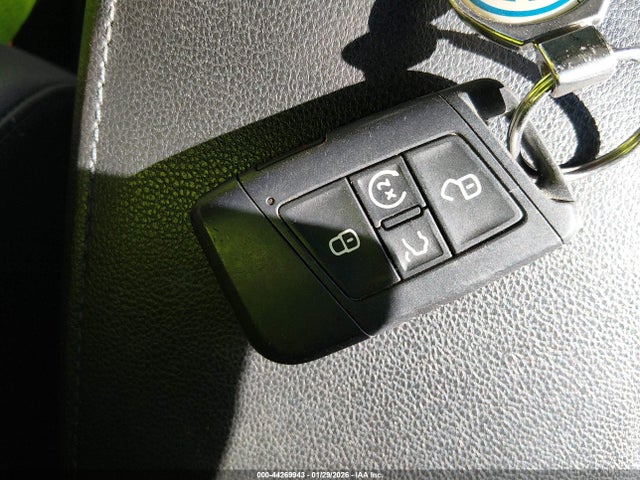 2020 VOLKSWAGEN TIGUAN 3VV4B7AX4LM121262 Photo 10