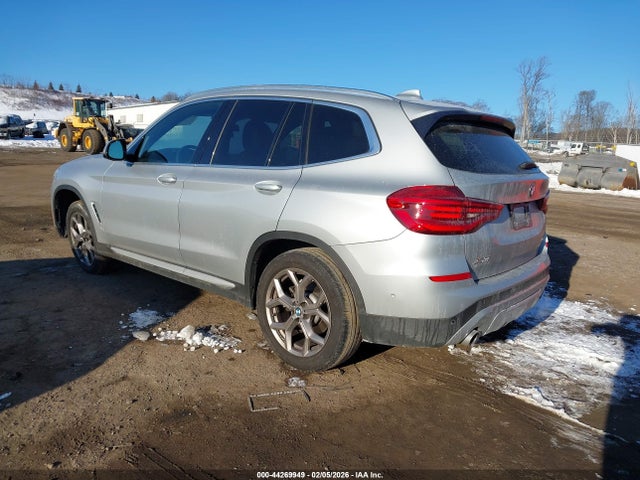 2021 BMW X3 5UXTY5C07M9H77454 Photo 2