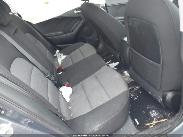 2016 Kia Forte Lx მანქანა იყიდება აუქციონზე, vin: KNAFK5A87G5622479, აუქციონის ნომერი: 44269958
