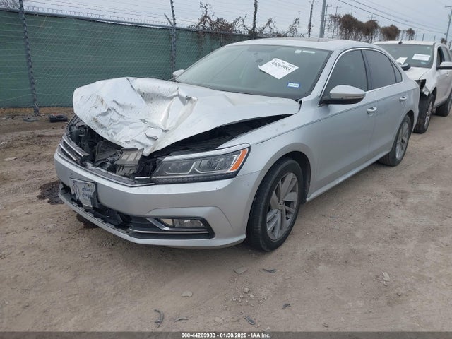 Продаж на аукціоні авто 2018 Volkswagen Passat 2.0t Se, vin: 1VWBA7A36JC045836, номер лоту: 44269983