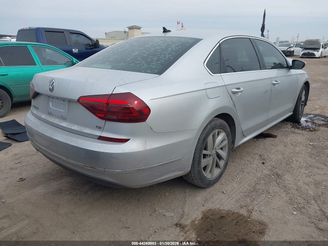Продаж на аукціоні авто 2018 Volkswagen Passat 2.0t Se, vin: 1VWBA7A36JC045836, номер лоту: 44269983