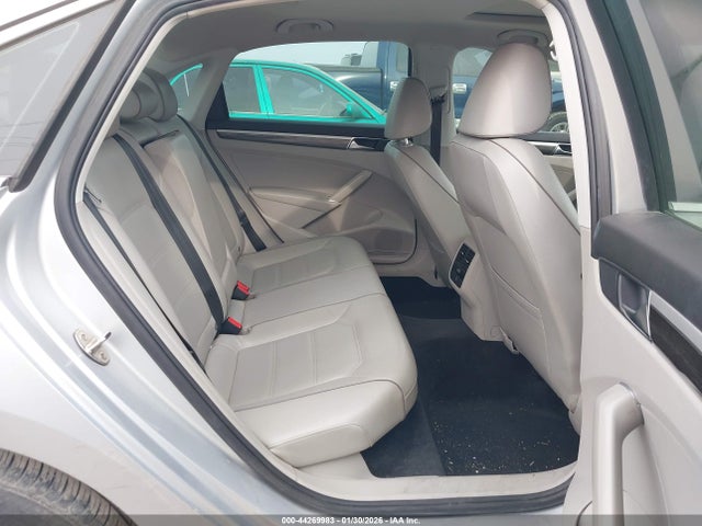 Продаж на аукціоні авто 2018 Volkswagen Passat 2.0t Se, vin: 1VWBA7A36JC045836, номер лоту: 44269983