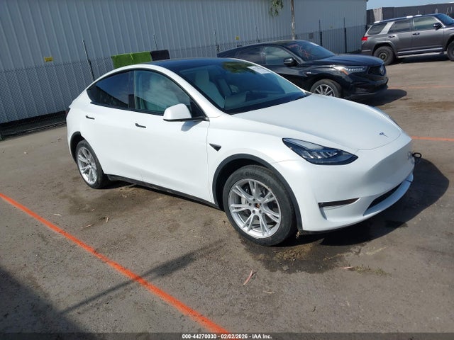 2022 TESLA MODEL Y 7SAYGDEE5NF440060 Photo 0