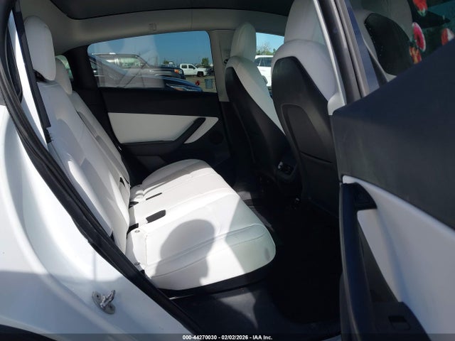 2022 TESLA MODEL Y 7SAYGDEE5NF440060 Photo 7