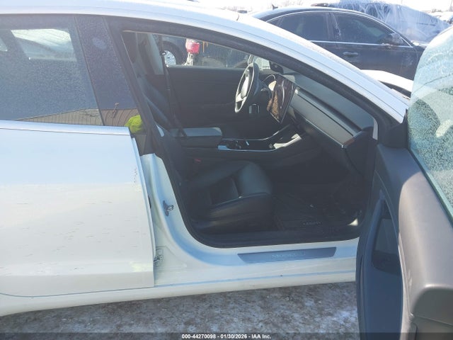 Aukcja sprzedaży 2019 Tesla Model 3 Long Range/performance, vin: 5YJ3E1EB2KF493425, numer aukcji: 44270098