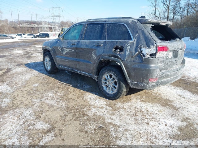 1C4RJFAG9LC379151 Jeep Grand Cherokee Laredo E 4x4