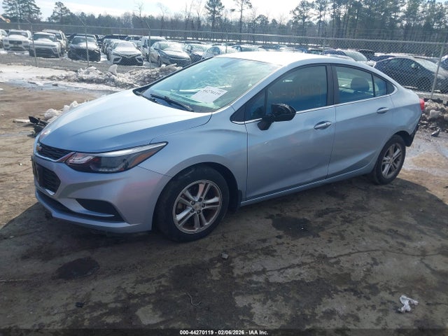 Chevrolet Cruze Lt Auto 2018 1G1BE5SMXJ7122292 Image 2
