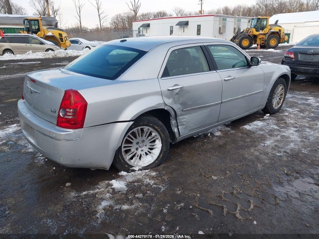 2010 CHRYSLER 300 2C3CA5CV8AH122749 Photo 3