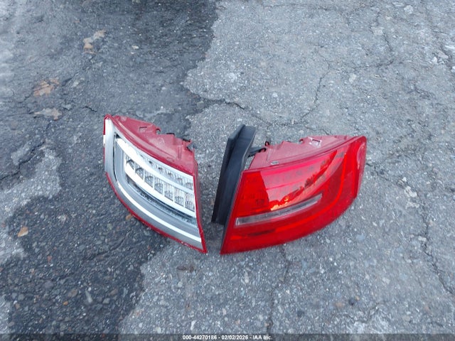 WAUFFAFL2EA070209 Audi A4 2.0t Premium