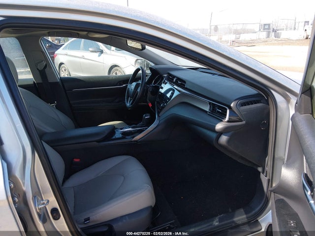 2019 TOYOTA CAMRY HYBRID 4T1B21HK5KU013770 Photo 4