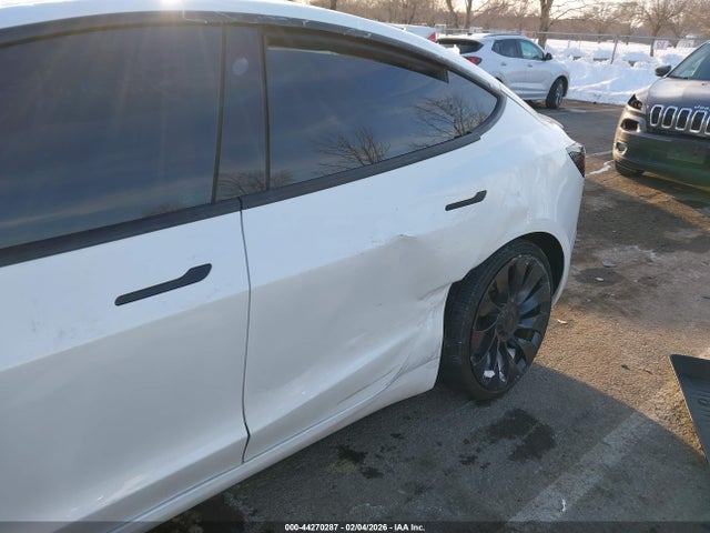 2022 TESLA MODEL 3 5YJ3E1EC6NF348532 Photo 5