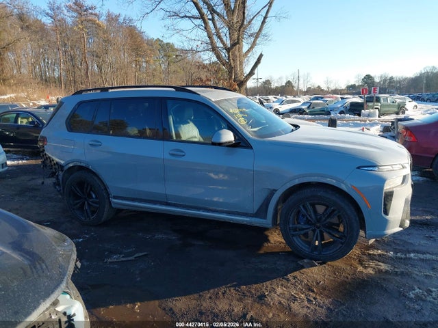 5UX23EM06R9U30565 BMW X7 Xdrive40i