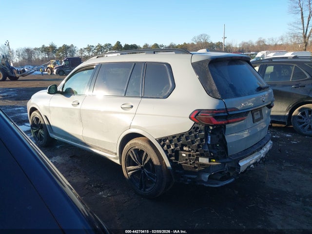 5UX23EM06R9U30565 BMW X7 Xdrive40i